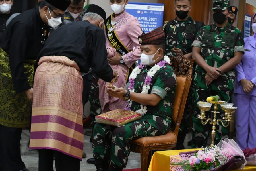 Danrem 033/WP Sambut Hangat Kunker Perdana KASAD di Kepri