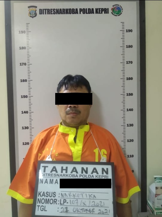 Ditresnarkoba Polda Kepri Amankan Pria Ini di Pasar Aviari Batam