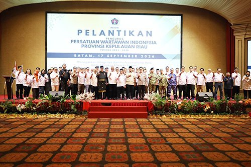Dorong Profesionalisme Insan Pers, Wakapolda Kepri Hadiri Pelantikan Pengurus PWI
