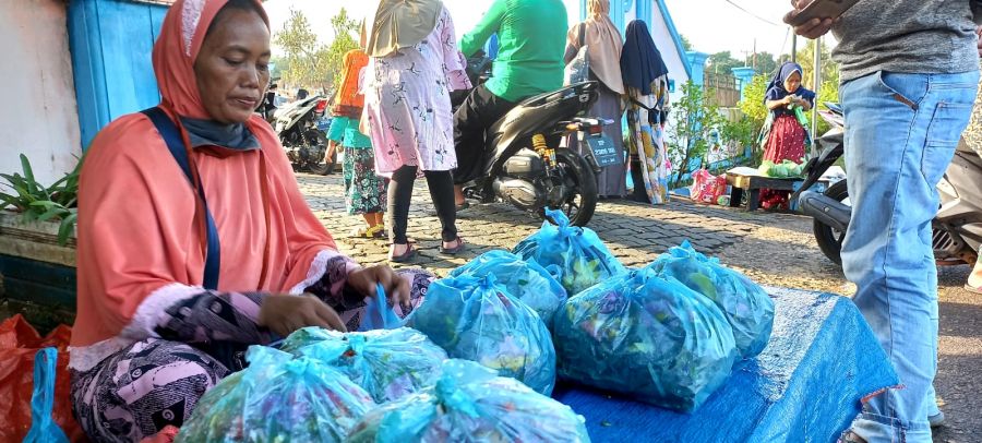 Jelang Puasa, Penjual Bunga Makam Raup Keuntungan