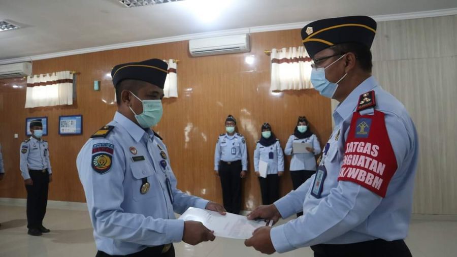 Kalapas Pimpin Kenaikan Pangkat ASN di Lapas Narkotika Kelas IIA Tanjungpinang