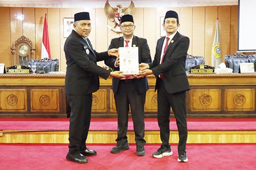 Pemkab Karimun Sampaikan Pertanggungjawaban APBD 2025, Catat Surplus Rp38,6 Miliar