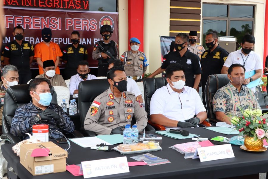 Plt Bupati dan Kapolres Bintan Musnahkan Narkoba Hasil Tangkapan di Tahun 2021