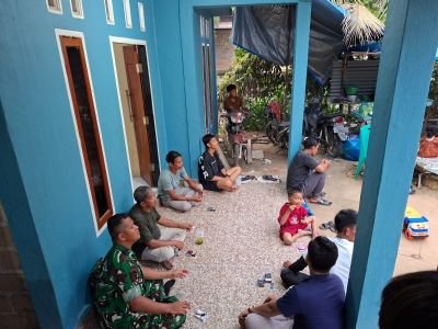 Babinsa Seberida Serap Aspirasi Warga Payarumbai Lewat Komsos