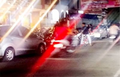 parkir-hotel-satria-meluber-ke-bahu-jalan-ahmad-yani-warga-keluhkan-kemacetan